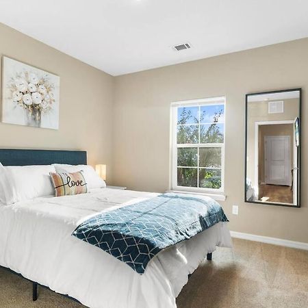 Elegant 1Br/1Ba Condo With Pool, Gym And Laundry Melbourne Exteriör bild
