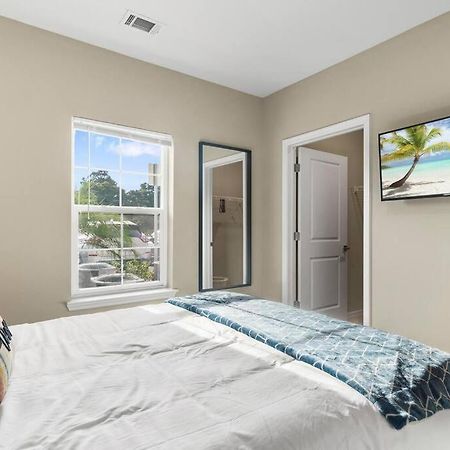 Elegant 1Br/1Ba Condo With Pool, Gym And Laundry Melbourne Exteriör bild