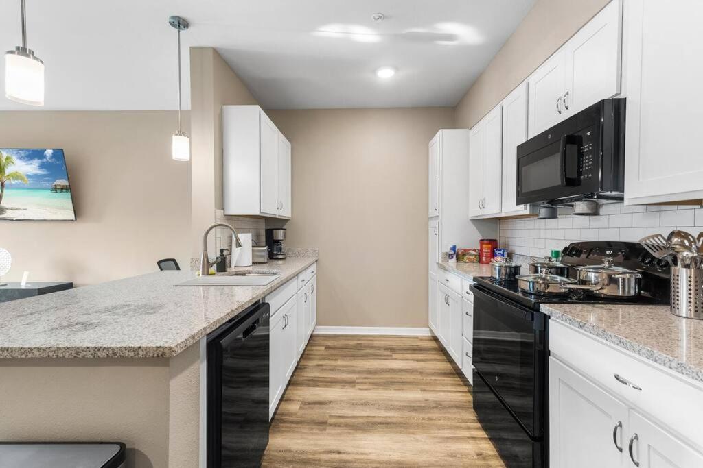 Elegant 1Br/1Ba Condo With Pool, Gym And Laundry Melbourne Exteriör bild