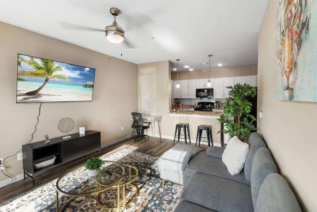 Elegant 1Br/1Ba Condo With Pool, Gym And Laundry Melbourne Exteriör bild